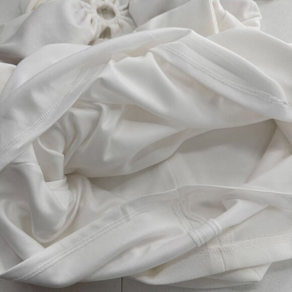 Guess White Long Sleeve Mini Dress Back Zipper Front Ring Detail Lined Size 16 - Picture 9 of 10